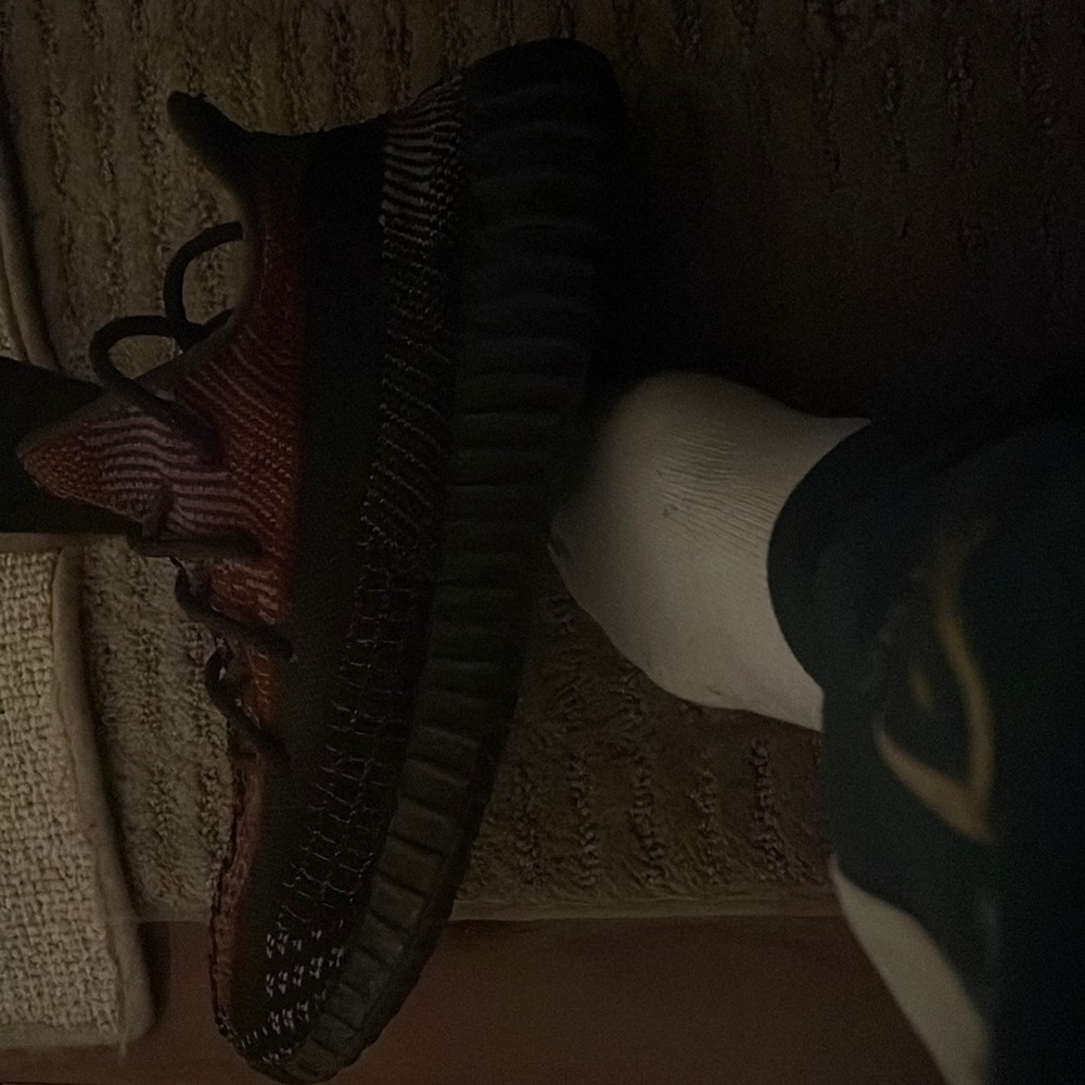 I am selling my brand new pair of Yeezy
